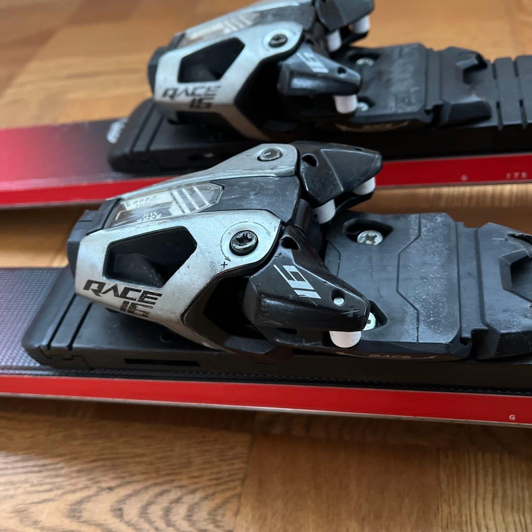 オガサカスキー