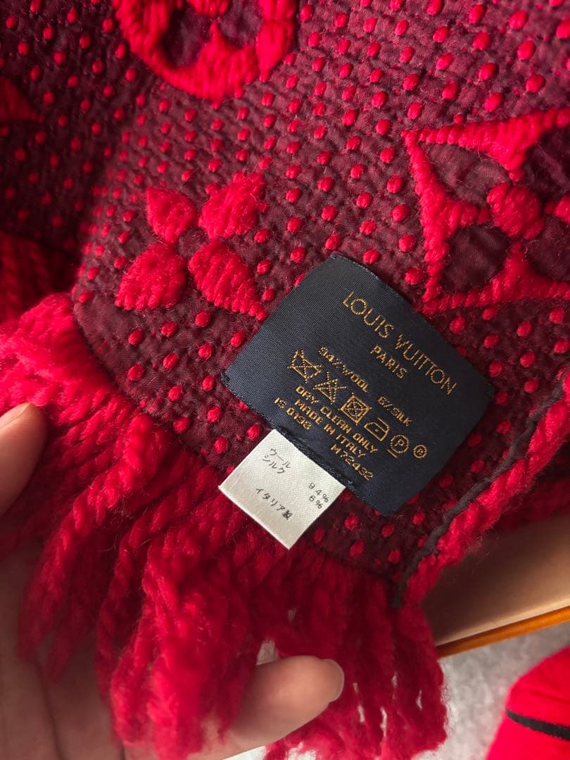 LOUIS VUITTON ルイ・ヴィトン エシャルプロゴマニアレッドマフラー