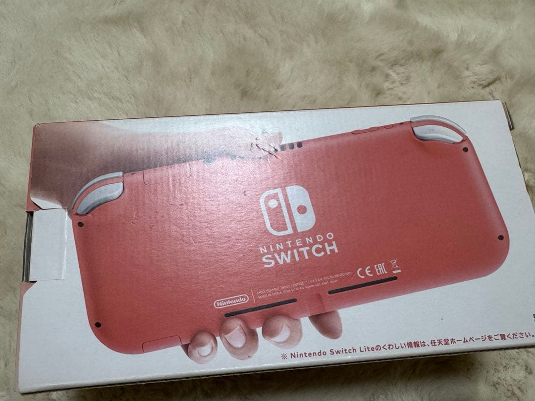 ニンテンドーswitch ライト　コーラル