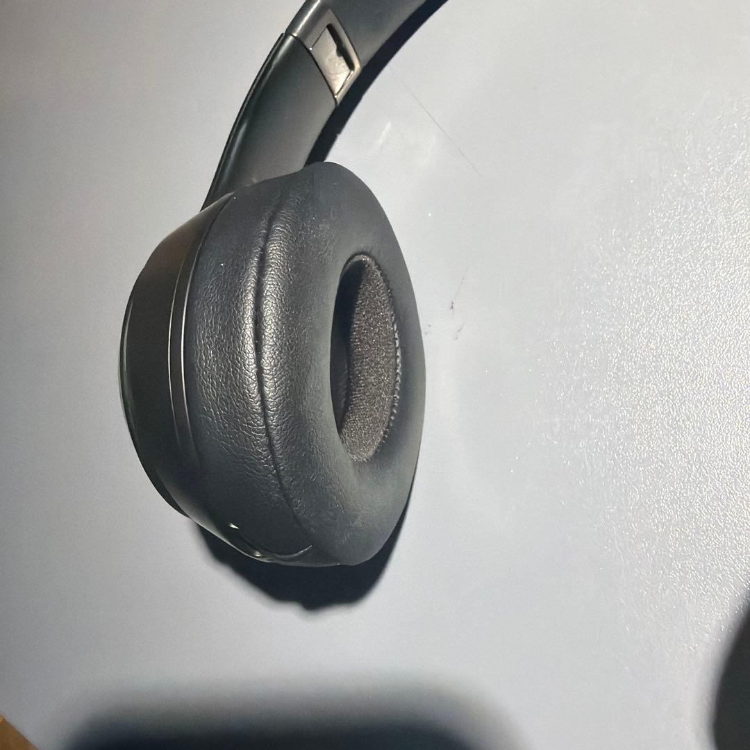 Beats solo 4 ブラック