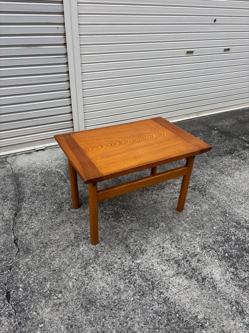 コスガ　サイドテーブル　ヴィンテージ　ローテーブル　ナイトテーブル