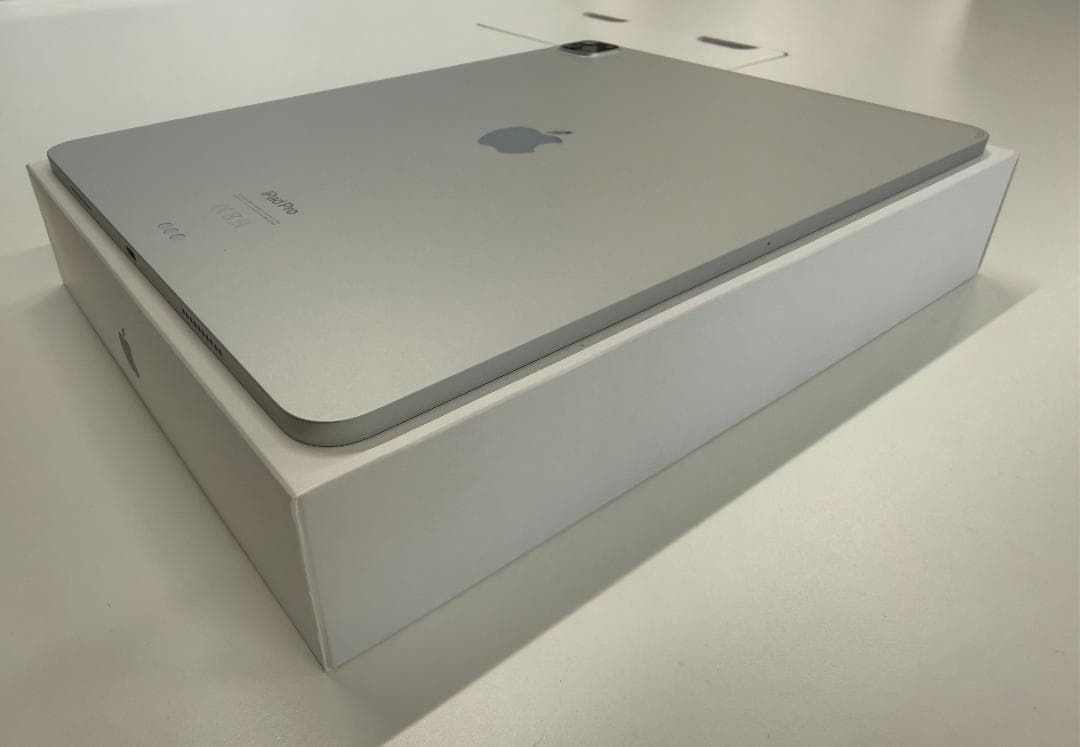 【未使用】M2 iPad Pro 第6世代 12.9インチ 128GB