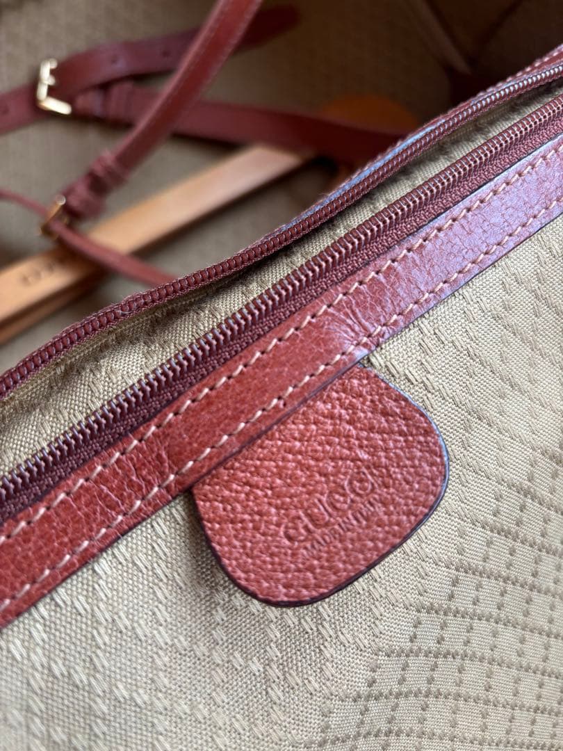 GUCCI ブラウンレザー ガーメントバッグ トラベルバッグ ストラップ付き