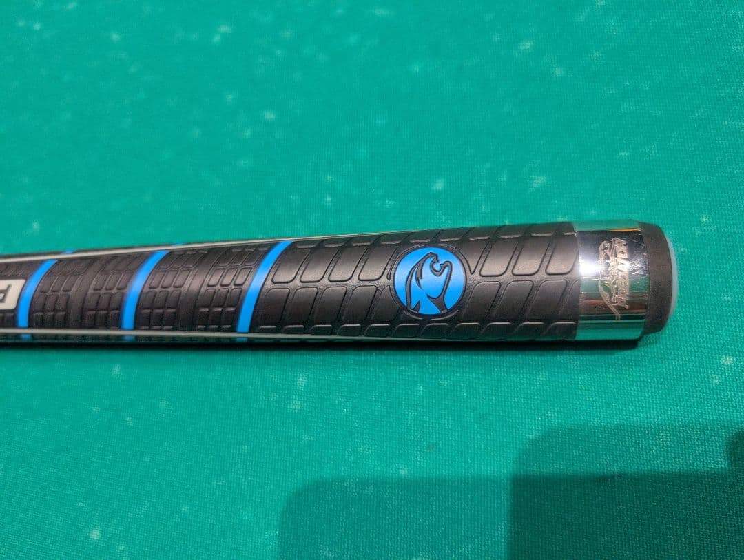 プレデターＢＫ ＲＵＳＨ 稀少品 数量限定のメタリックブルー(スポーツグリップ)