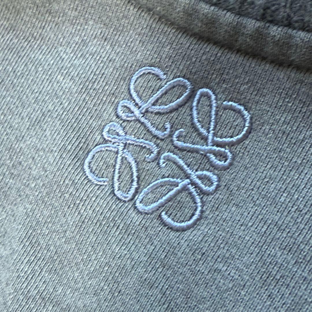 ✨近年モデル 完売品✨ ロエベ クロップド アナグラム 刺繍ロゴ スウェット