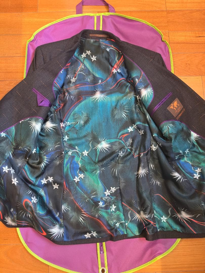 Ted Baker　テッドベイカー　男性スーツ　（イギリス発売）未使用