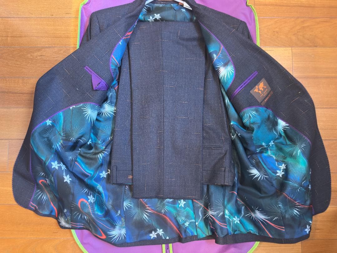 Ted Baker　テッドベイカー　男性スーツ　（イギリス発売）未使用