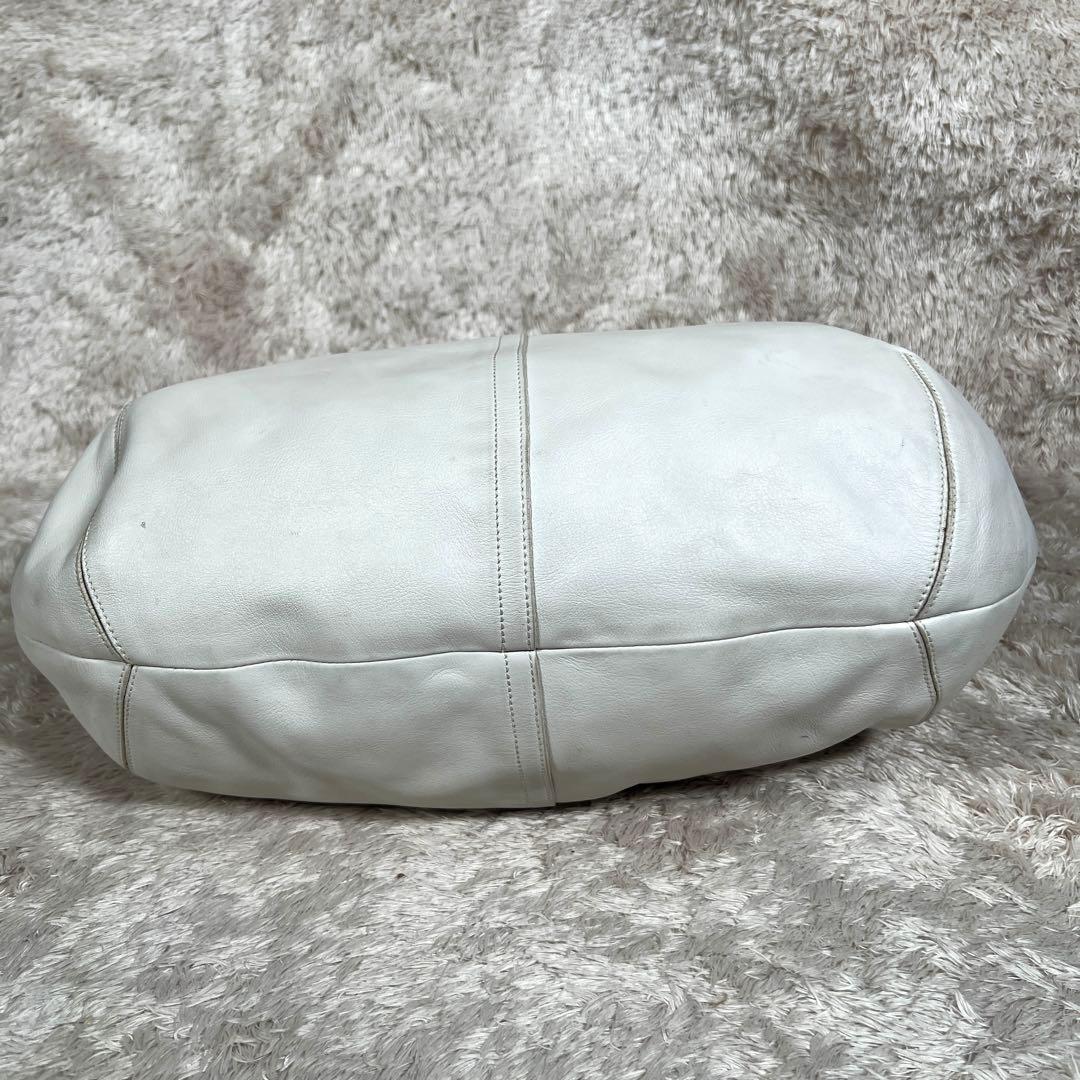 COACH コーチ ワンショルダーバッグ レザー ホーボー 9223 白