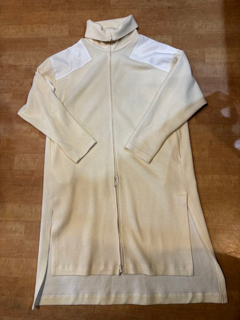 y'sクリーム色 フルジップ ロングコート
