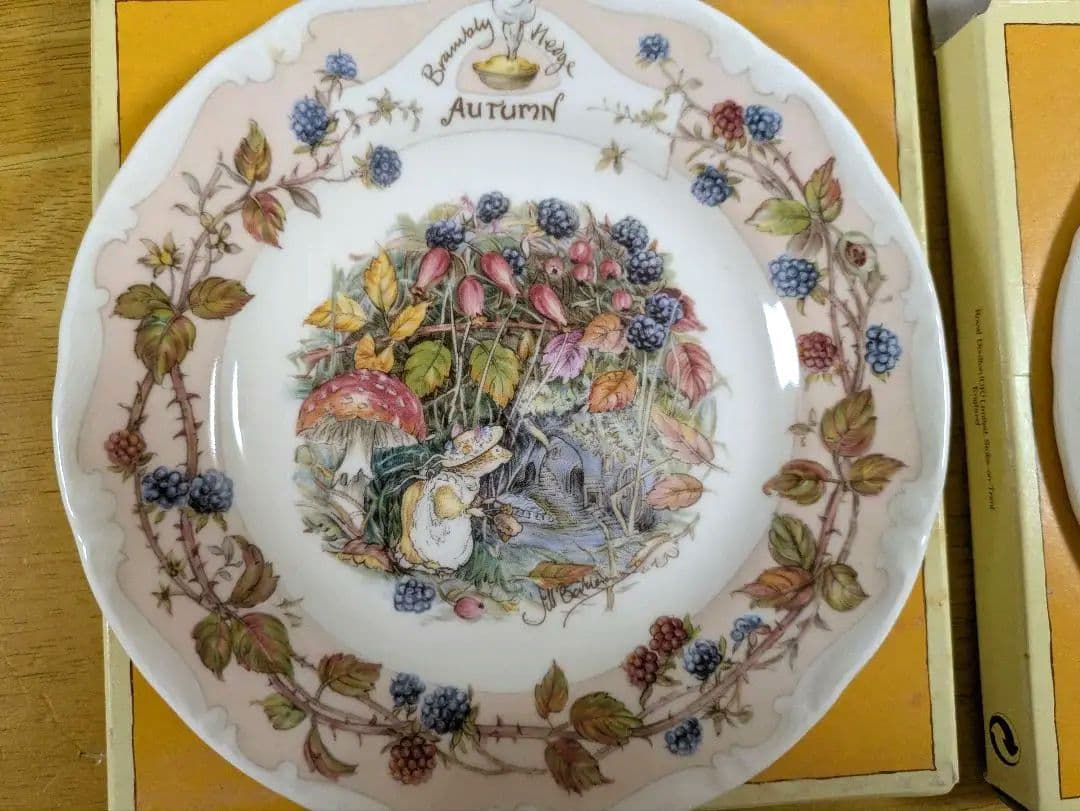 ☆Aqua　ロイヤルドルトン　ブランブリーヘッジ　春夏秋冬　プレート　4枚