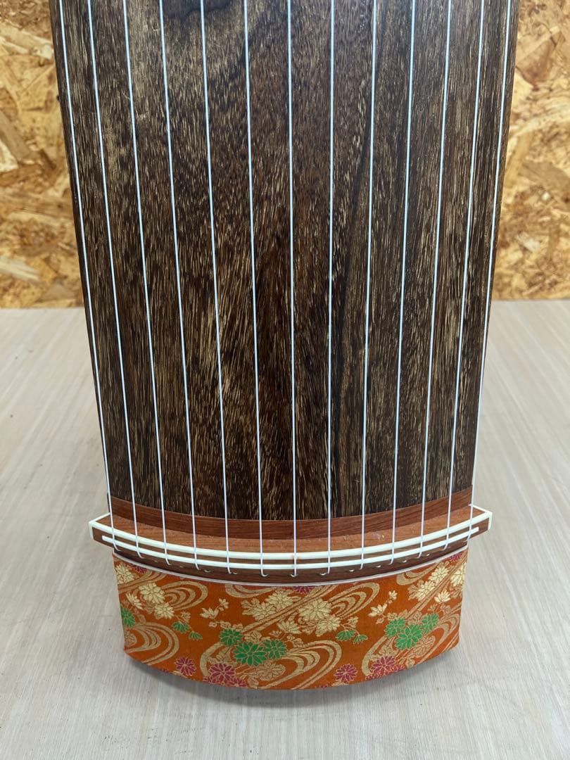 【 琴 / 和楽器 】 弦楽器 伝統琴 レトロ 13弦 お琴