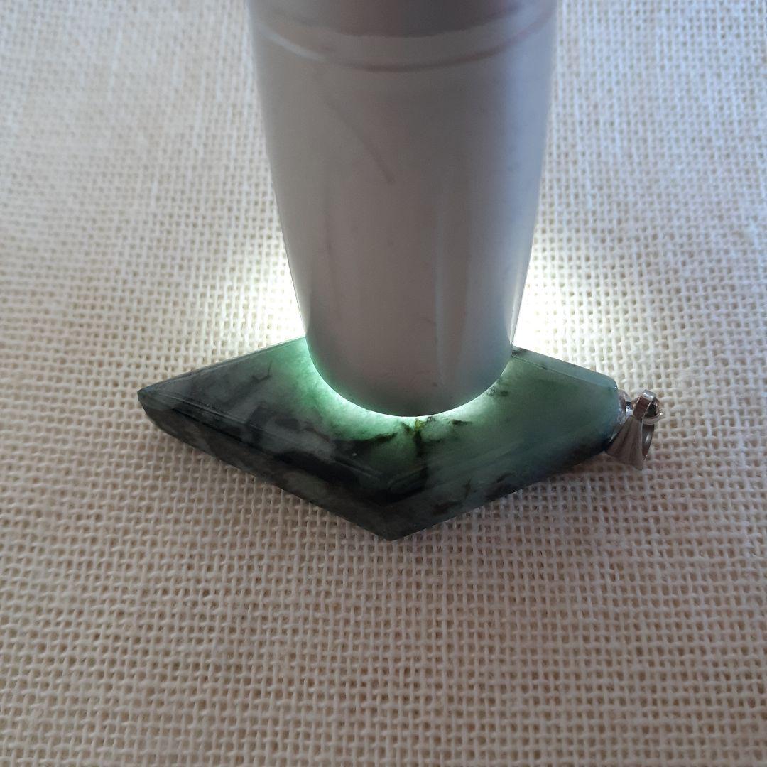 糸魚川黒翡翠ネックレストップ