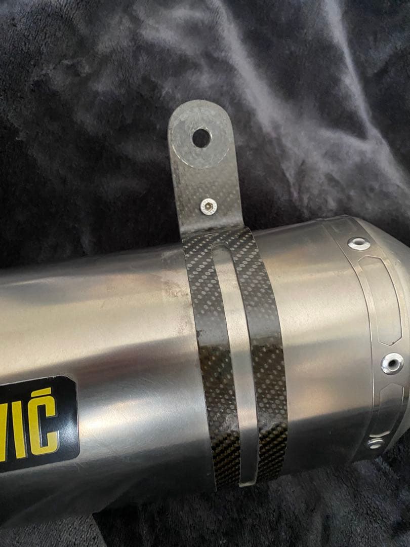 AKRAPOVIČ マフラー ステンレススチール カーボンファイバー