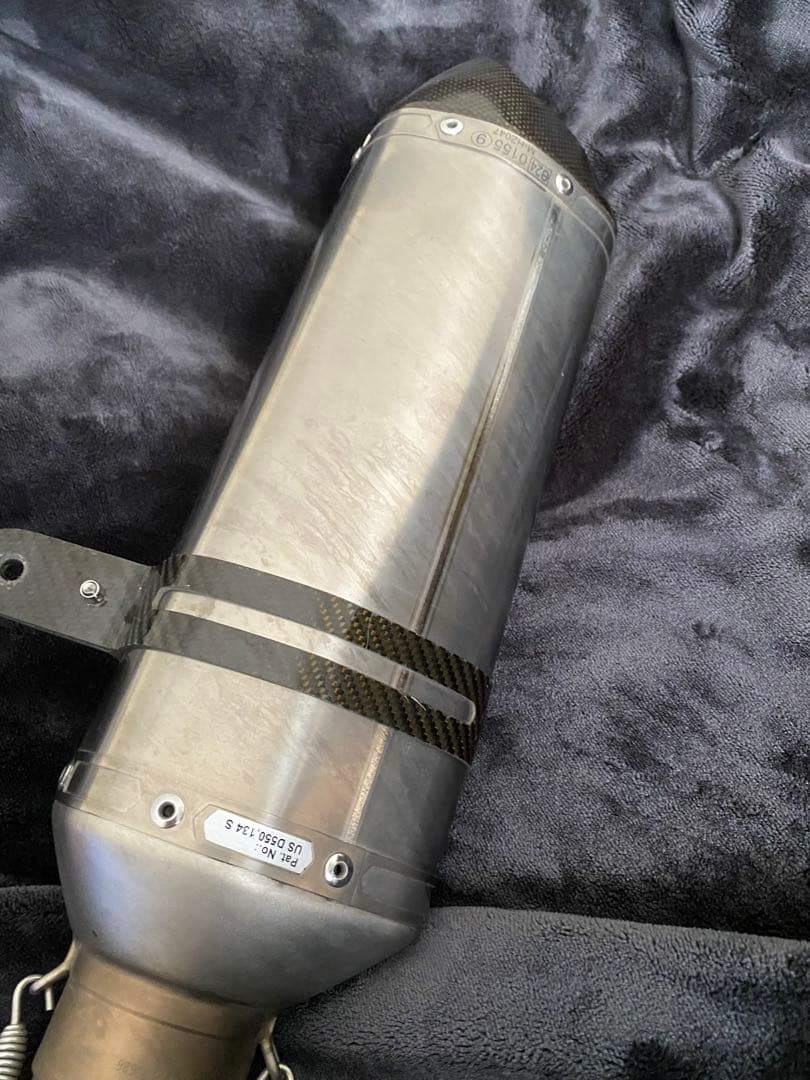 AKRAPOVIČ マフラー ステンレススチール カーボンファイバー