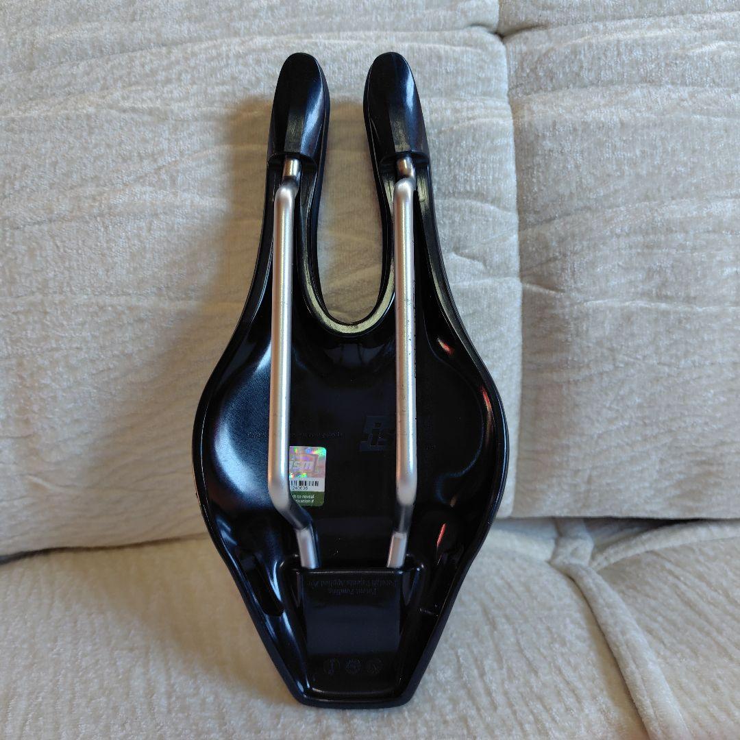 ISM PN 3.1 サドル 40サイズ ブラック