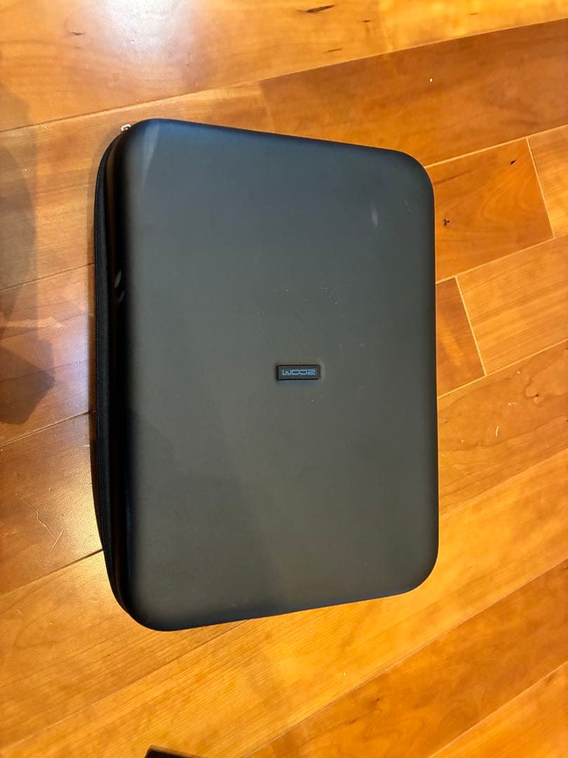 Zoom B2four ケース付き