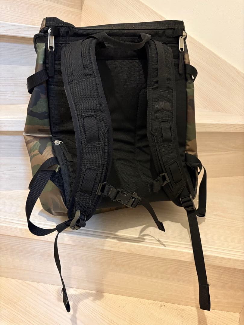 [新品未使用]THE NORTH FACE 迷彩 ヒューズボックス