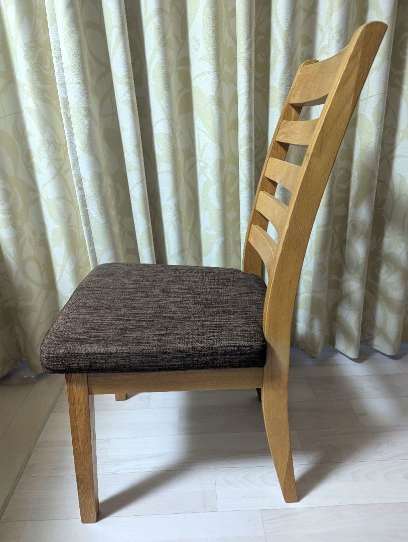 ニトリ ダイニングチェア ② 無垢材 オーランド