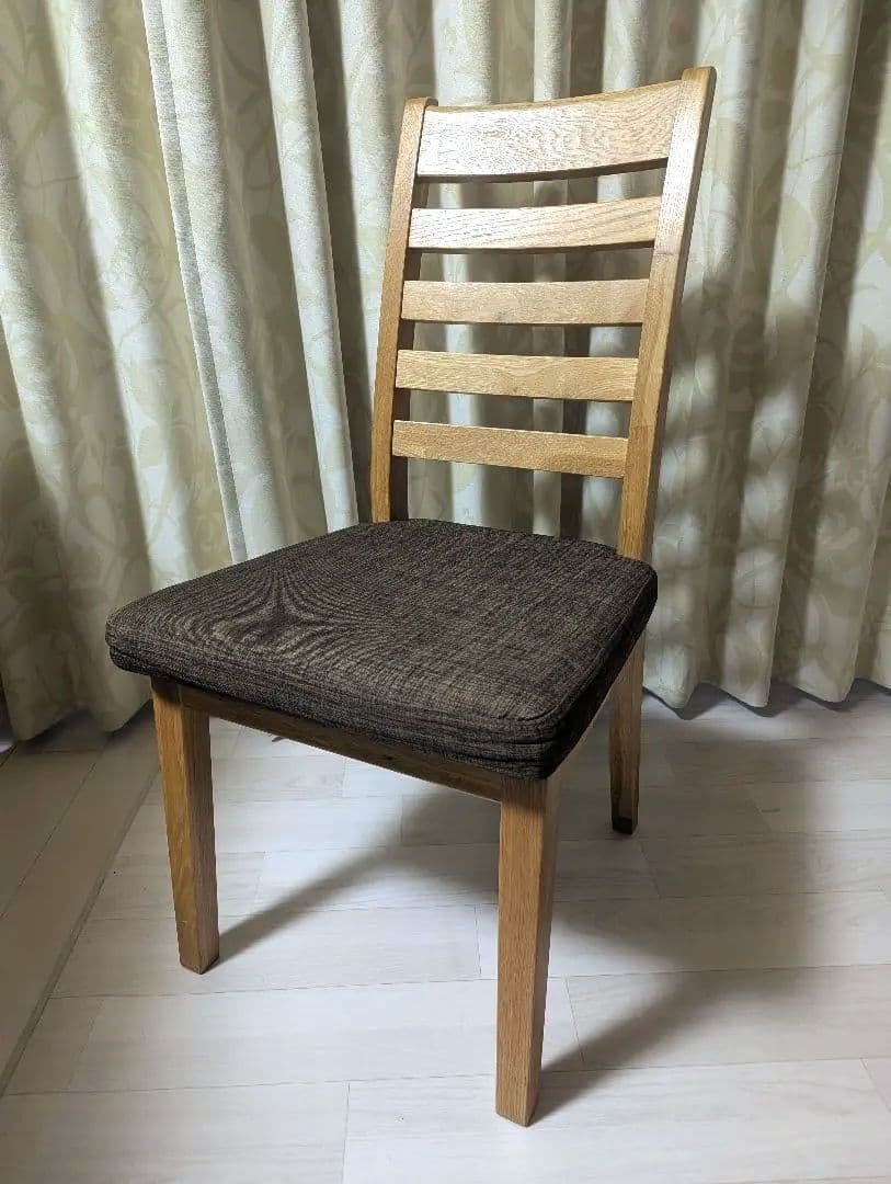 ニトリ ダイニングチェア ② 無垢材 オーランド