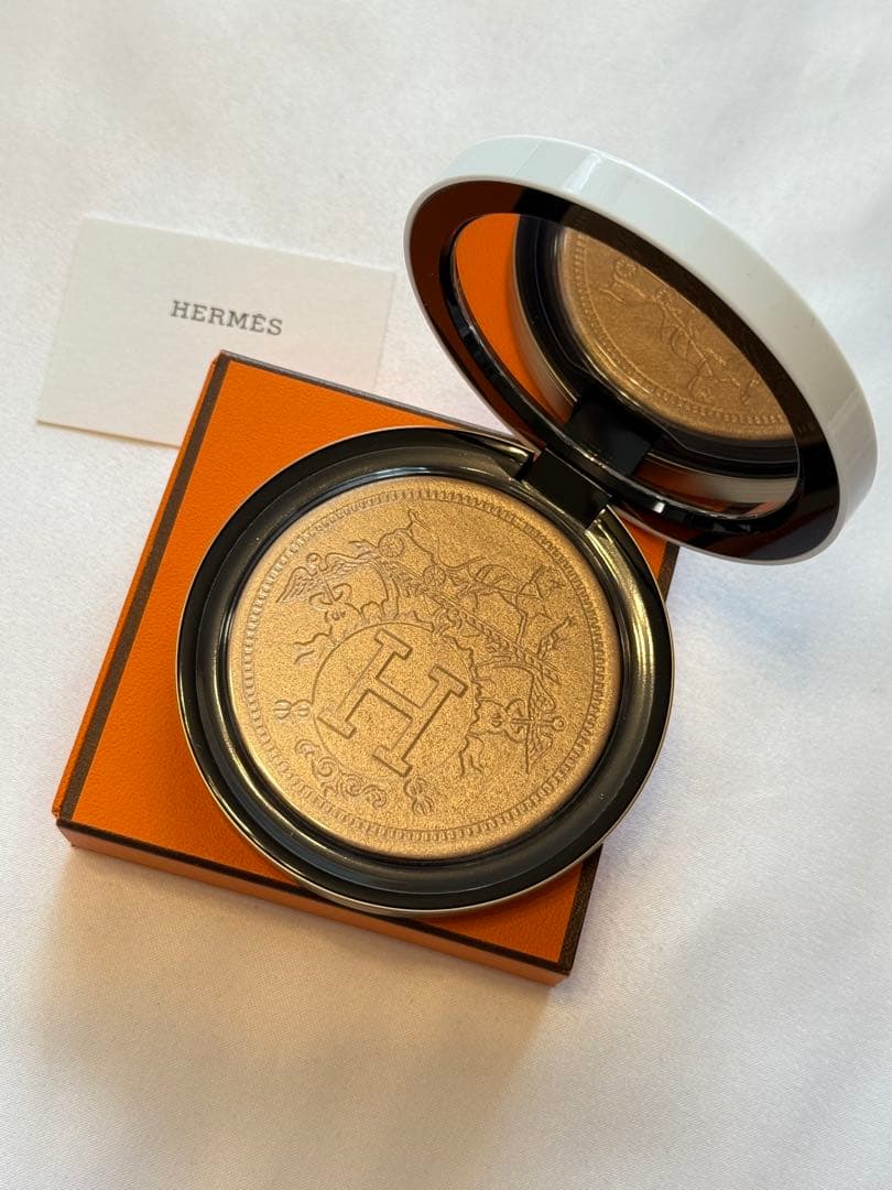 新品未使用エルメス プードル オルフェーヴル フェイスパウダー