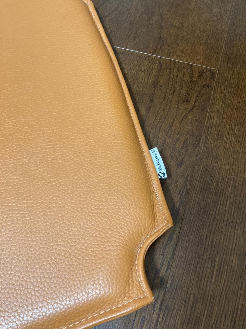 カールハンセン　Yチェアの専用クッション 【色：キャメル】