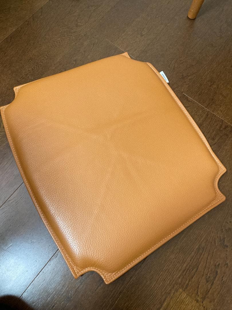 カールハンセン　Yチェアの専用クッション 【色：キャメル】