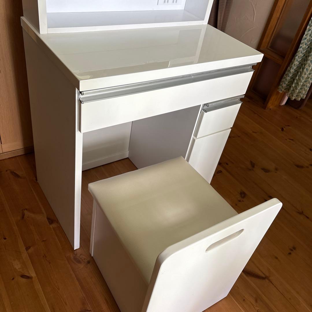 ホワイト ドレッサー・ミラー