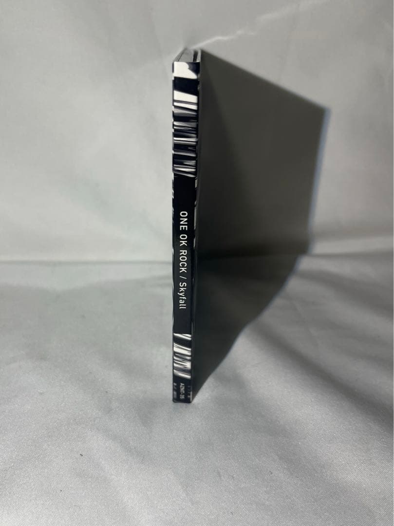 【極美品】one ok rock Skyfall 会場限定 シングル 正規品