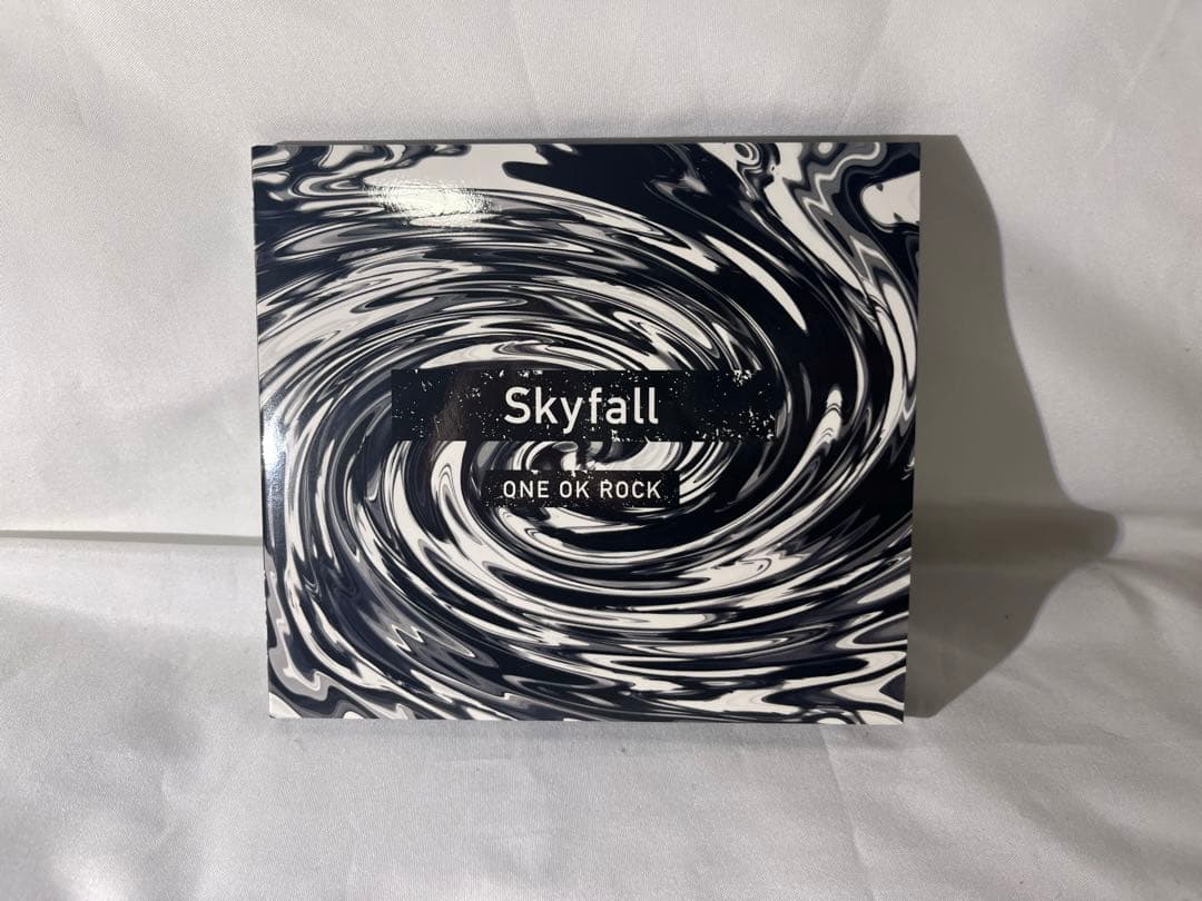 【極美品】one ok rock Skyfall 会場限定 シングル 正規品