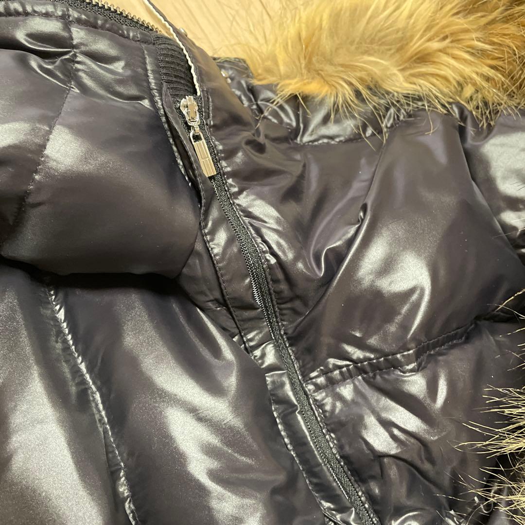   フード付きダウンベスト