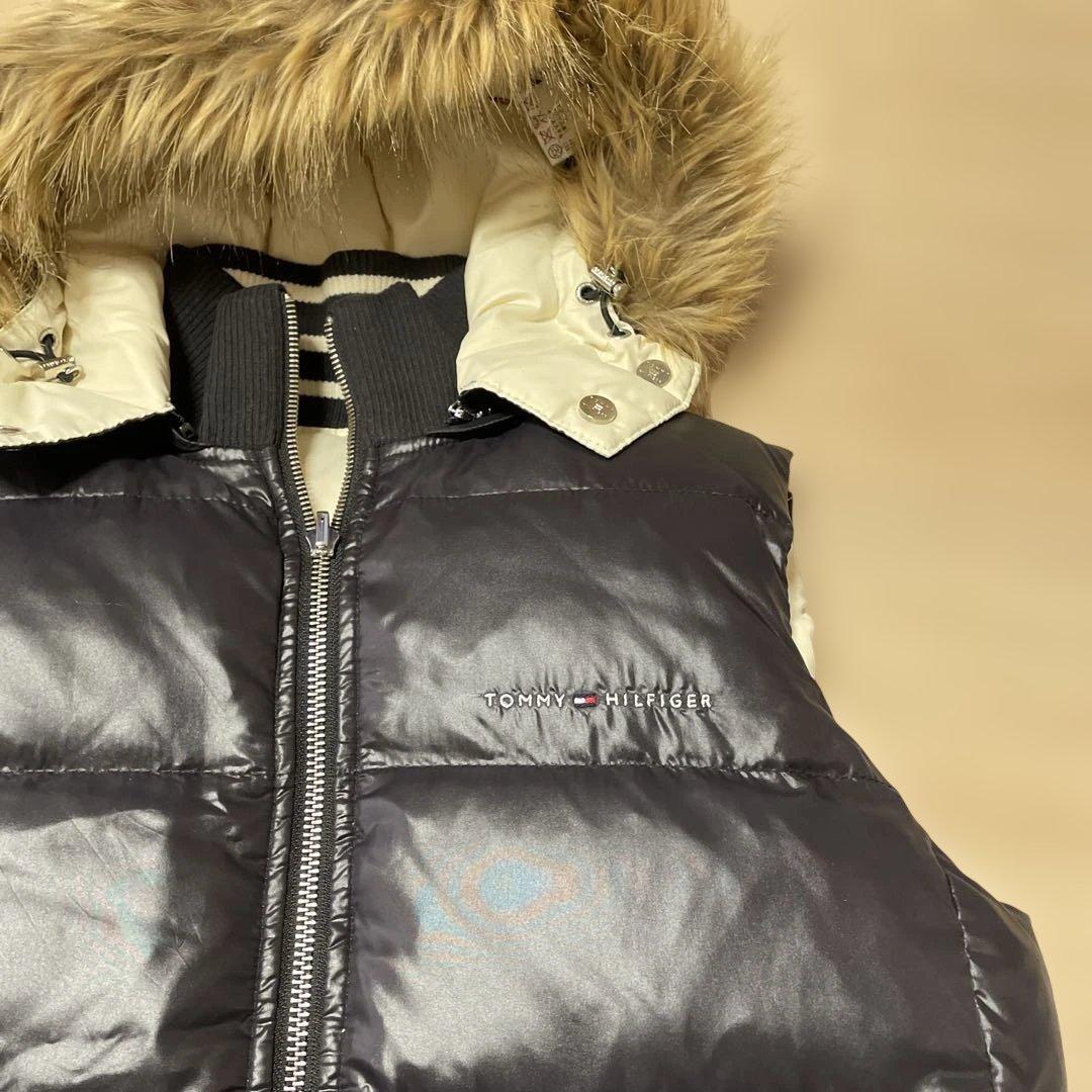   フード付きダウンベスト