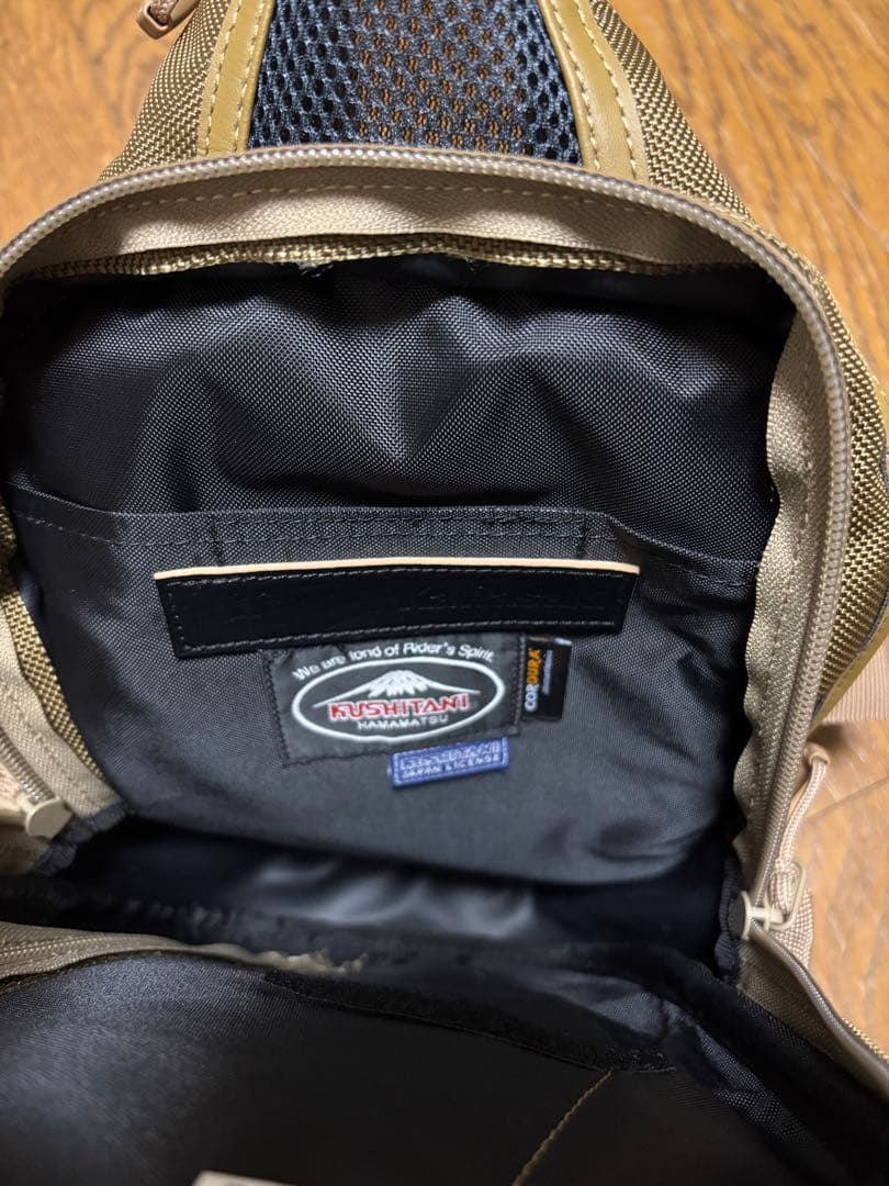 クシタニ　カワサキ　レッグバッグ