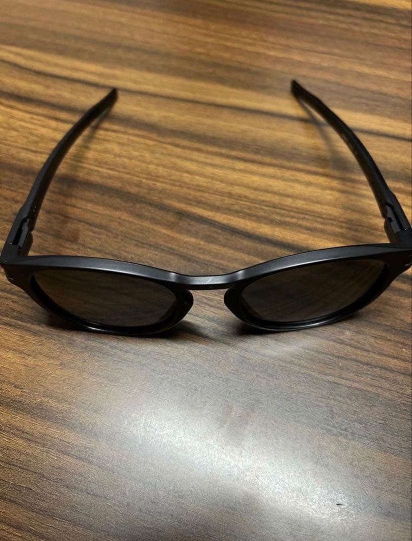 オークリーサングラス ラッチ