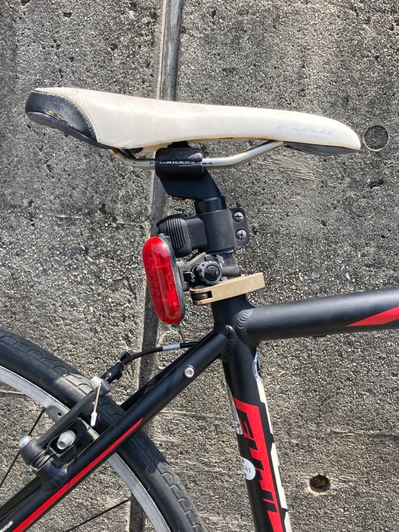 [引き取り限定] FUJI クロスバイク　中古