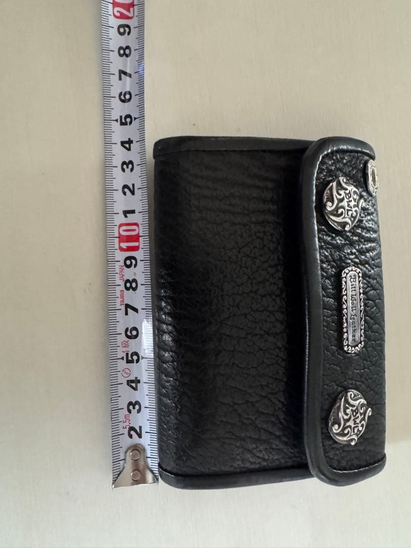 ビルウォールレザー　シャークレザー　ミディアムウォレット ブラック/シルバー