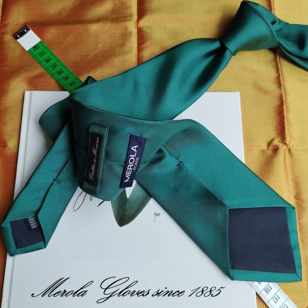 値下げ メローラ 3fold 緑無地 ネクタイ MEROLA M37