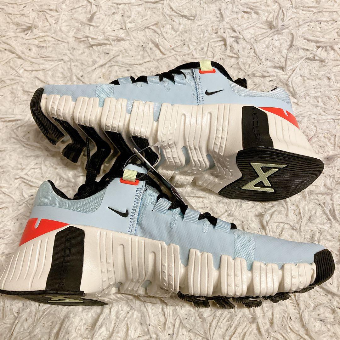 NIKE FREE METCON5 新品未使用 黒タグ付24.0cm レディース