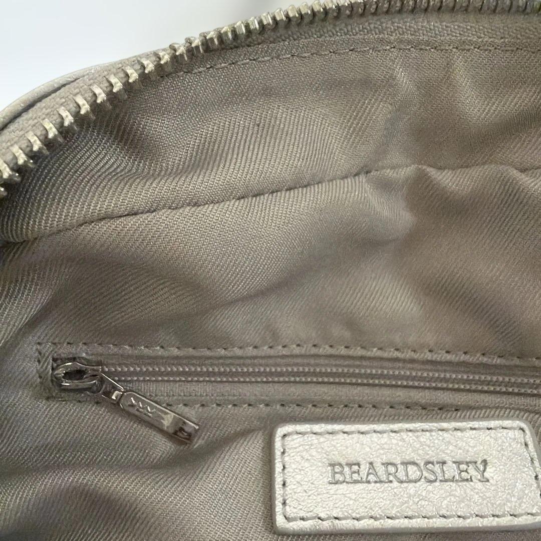 BEARDSLEY シルバーショルダーバッグ