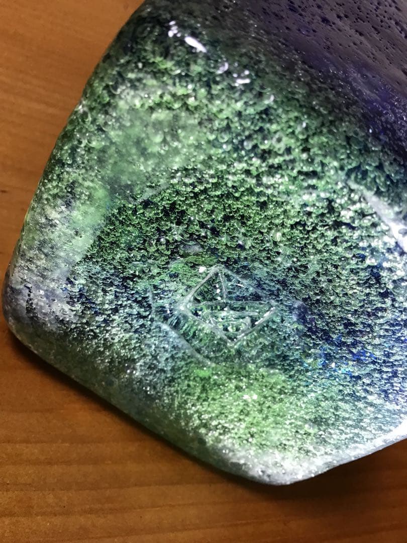 琉球ガラス　稲嶺盛吉　花瓶　作家印あり