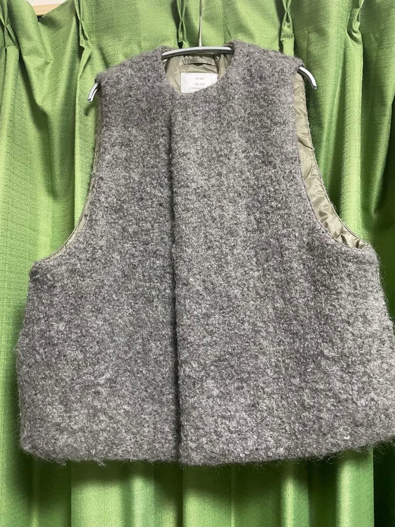 hyke ハイク　アストラカンベスト　ボアベスト　キルティングベスト