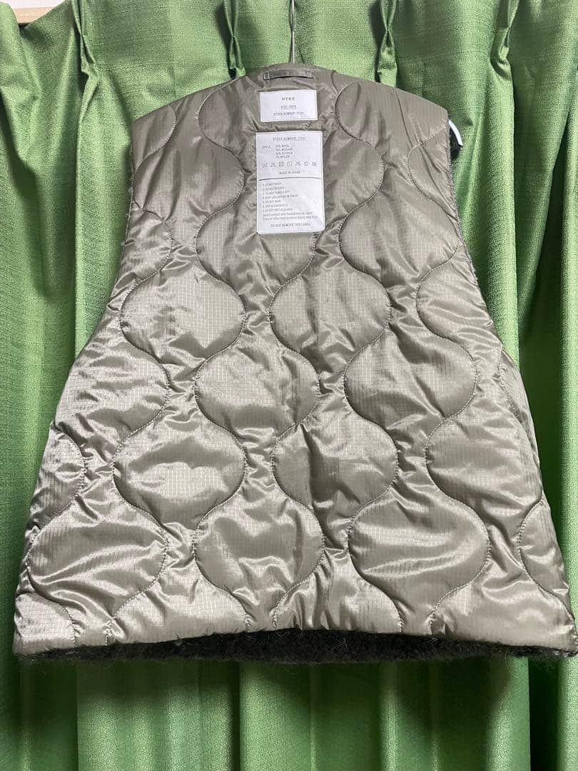 hyke ハイク　アストラカンベスト　ボアベスト　キルティングベスト