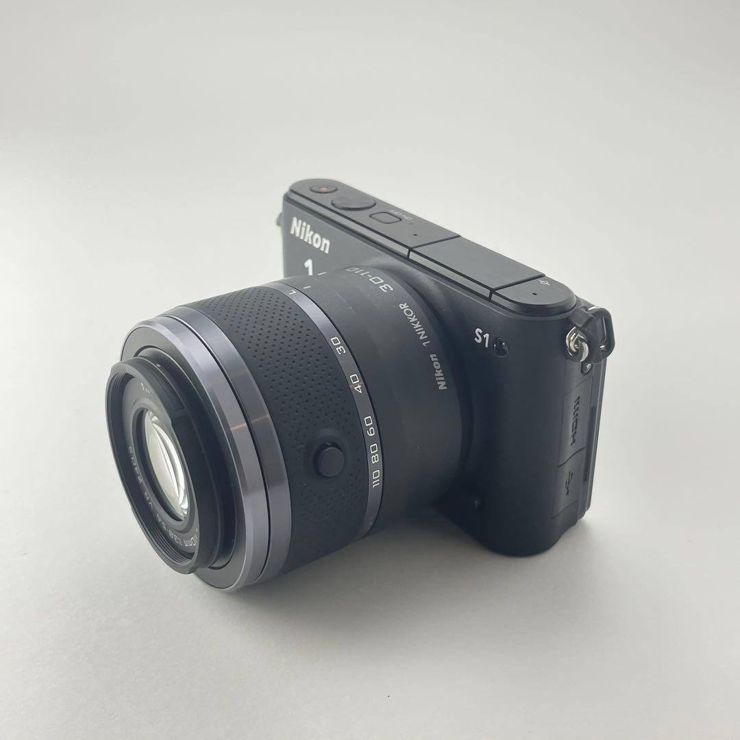 【極上美品・返品保証】Nikon1 S1ブラック 標準レンズキット