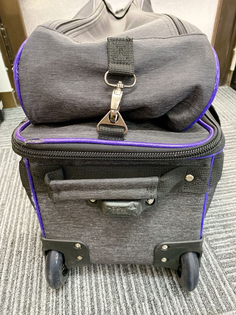 ＃ROTOGRIP ボウリングボール 3個 キャリーバッグ　タイヤローラー付き