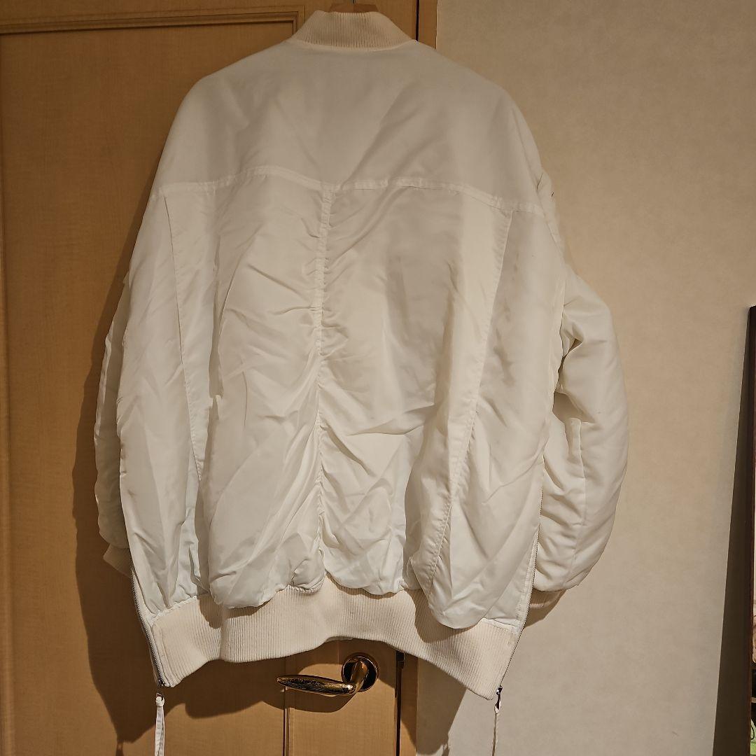 MAISON SPECIAL ホワイト MA-1ジャケット　アーム取り外し可能
