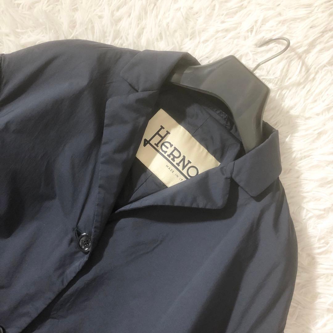 極美品 ヘルノ 中綿入りナイロンコート ステンカラー ミドル丈 ネイビー L