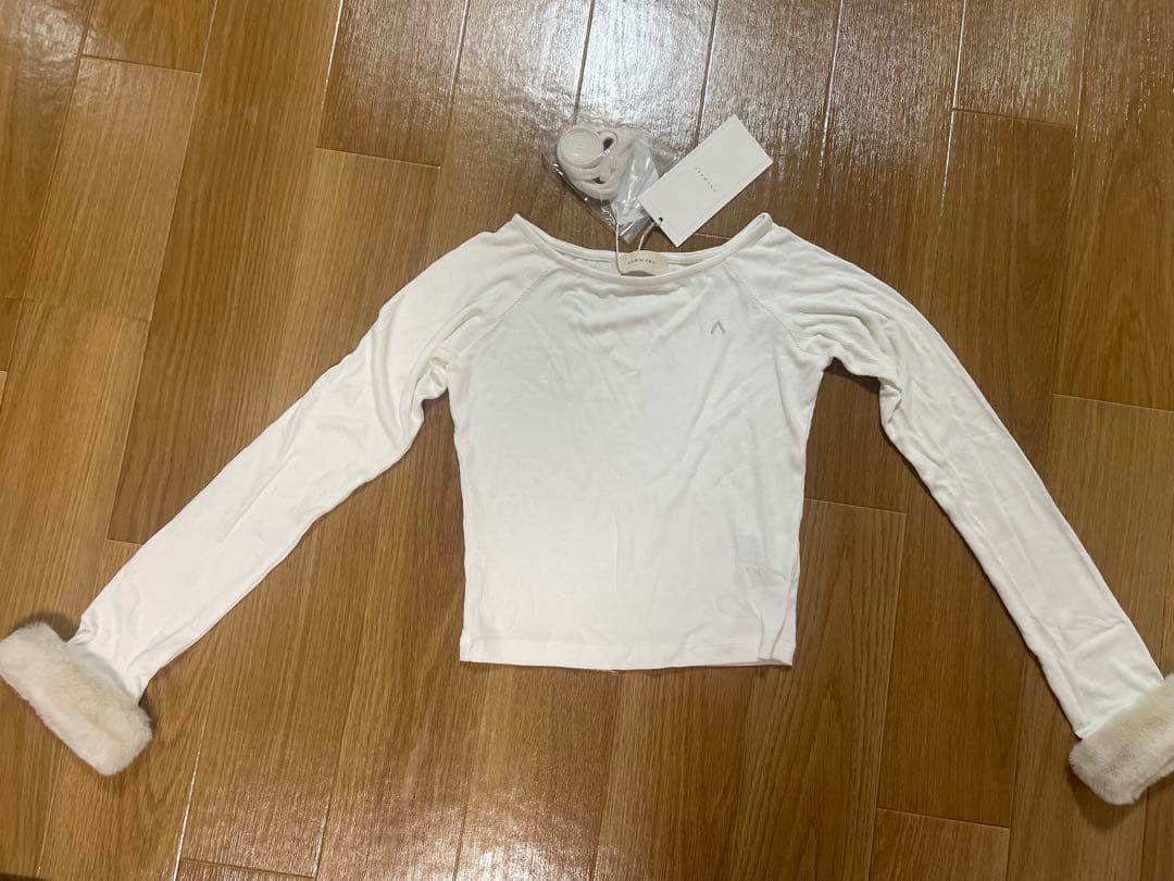 トップス ANDMARY