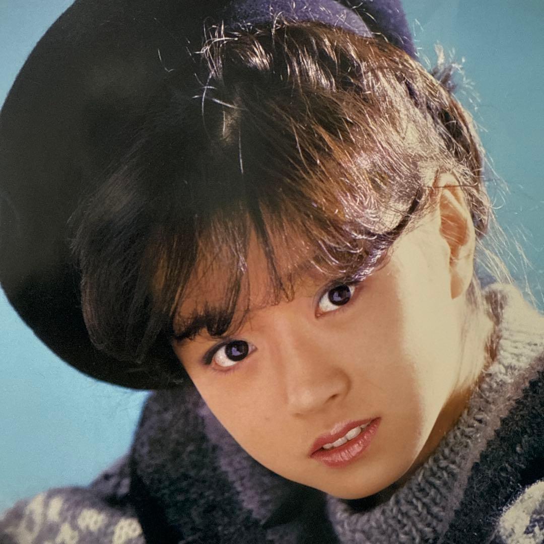 A64 中森明菜 ポスター 23×27㎝ 昭和