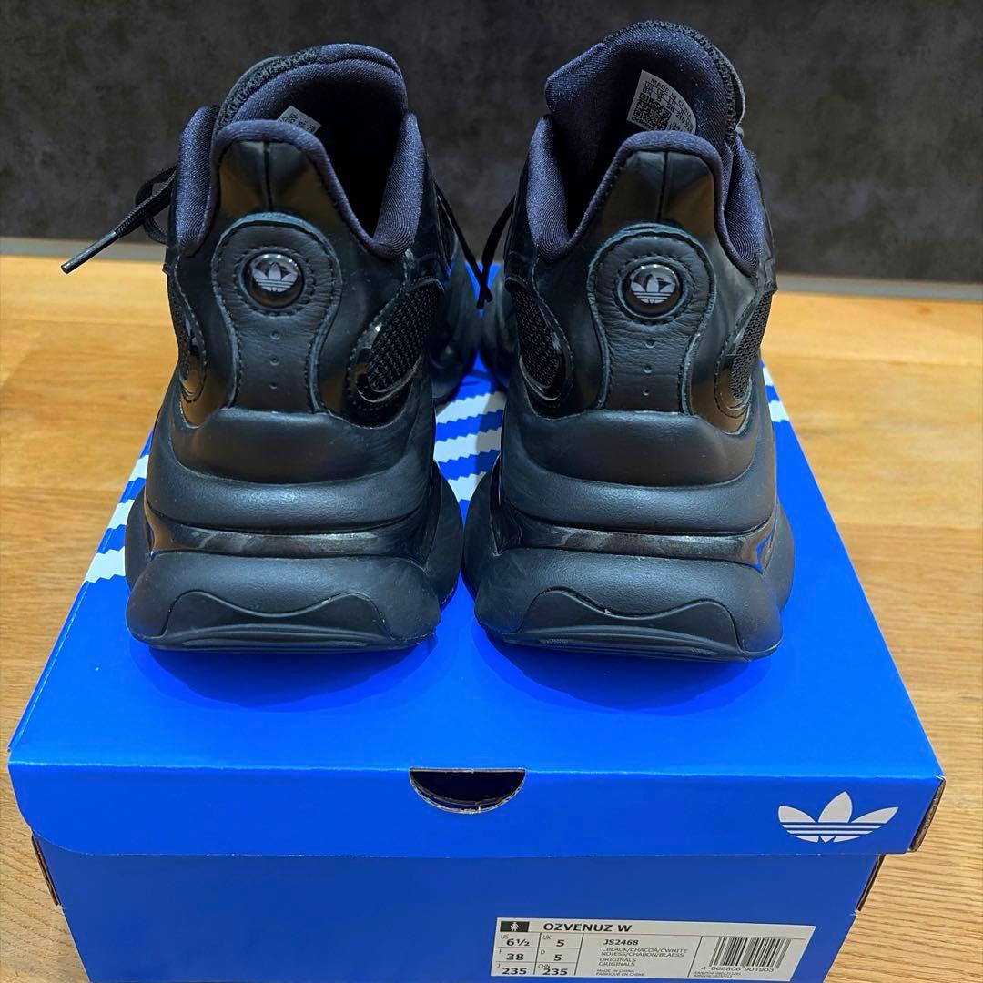 adidas OZVENUZ W 23.5cmスニーカー　オズヴィーナス