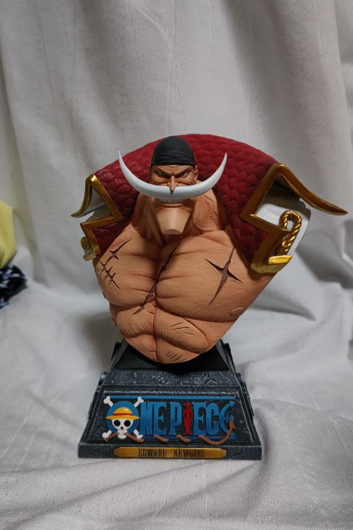 ワンピース 白ひげ胸像 スネイクマン フィギュア