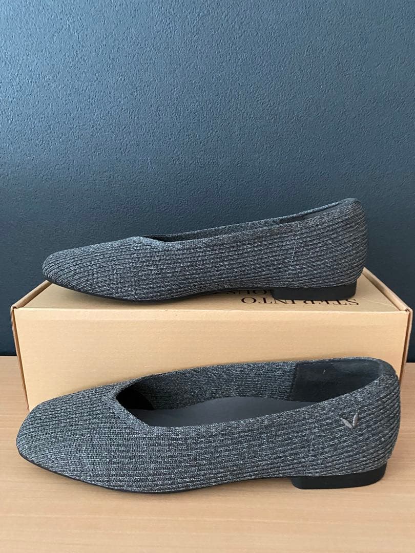 VIVAIA Margot Walker スクエアトゥフラットシューズ　36.5